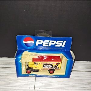 PEPSI COLA Vintage Collectors Diecast Toy Model Soda Vehicle By Lledo PLC